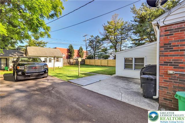 3010 Moravian Avenue, Allentown City, PA 18103