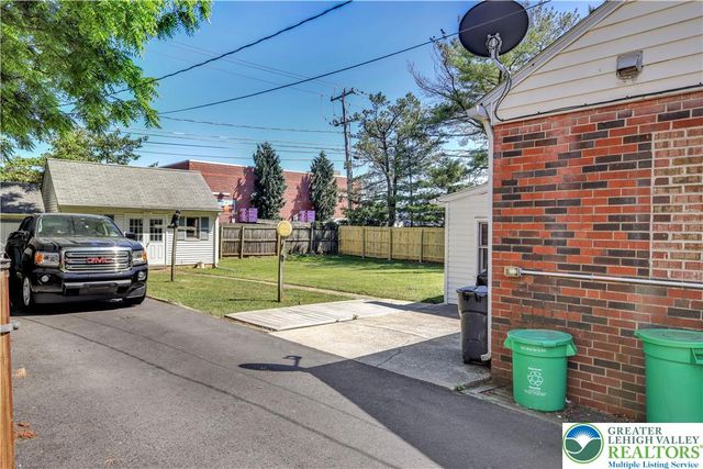 3010 Moravian Avenue, Allentown City, PA 18103