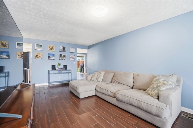 7287 Claircrest Drive, Huber Heights, OH 45424