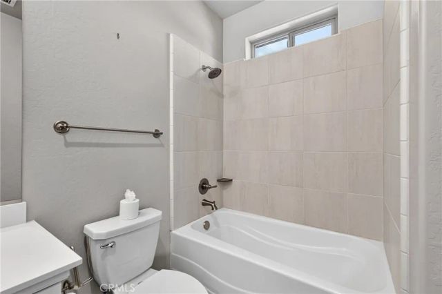 11315 N Via San Toma Drive, Fresno, CA 93730