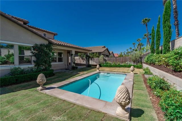 11315 N Via San Toma Drive, Fresno, CA 93730
