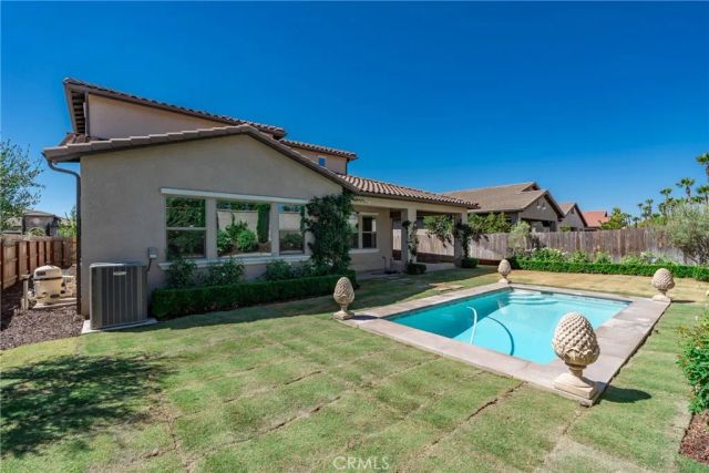11315 N Via San Toma Drive, Fresno, CA 93730