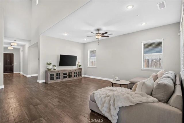11315 N Via San Toma Drive, Fresno, CA 93730