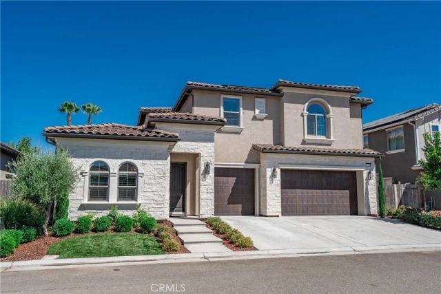 11315 N Via San Toma Drive, Fresno, CA 93730