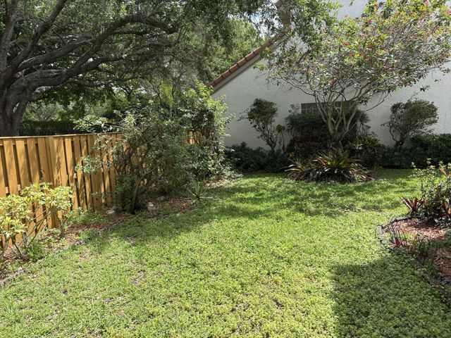 1750 NW 107th Way, Plantation, FL 33322