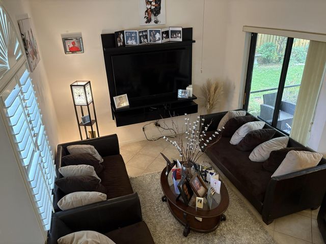 1750 NW 107th Way, Plantation, FL 33322