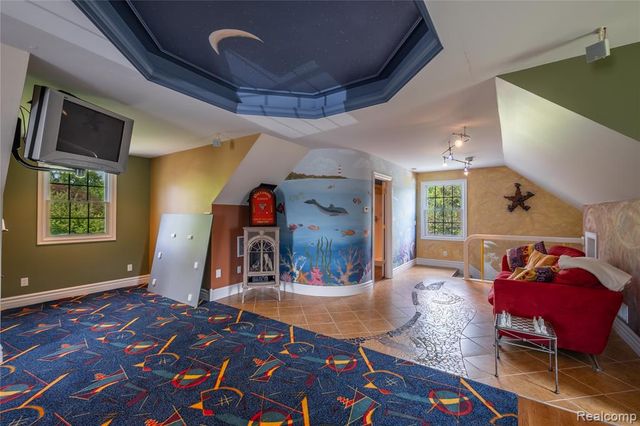 1255 Glendale Street, Burton, MI 48509