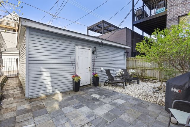 3721 N ASHLAND Avenue G, Chicago, IL 60613