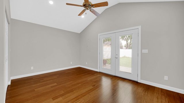 214 N Jay Street, Griffith, IN 46319