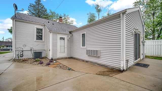 214 N Jay Street, Griffith, IN 46319