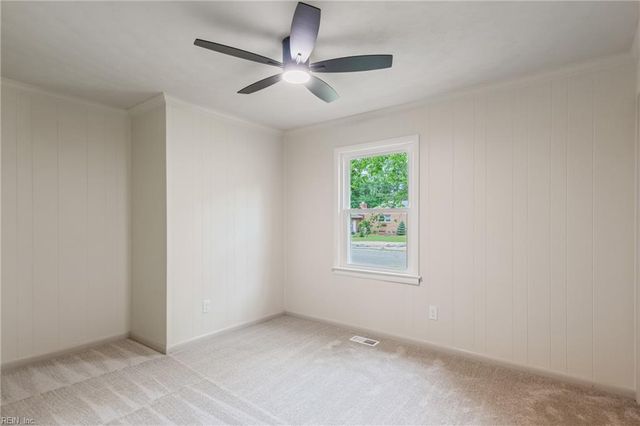 312 Lynchburg DR, Newport News, VA 23606
