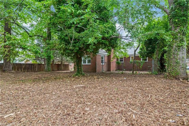 312 Lynchburg DR, Newport News, VA 23606
