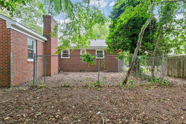 312 Lynchburg DR, Newport News, VA 23606