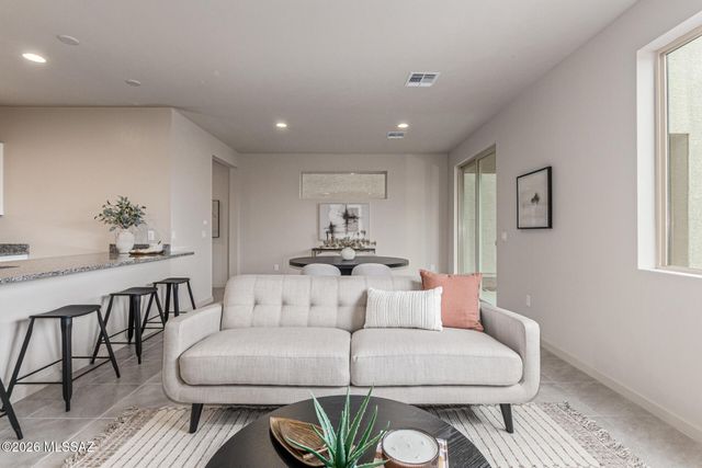 8829 N Sherry Cervi Way, Tucson, AZ 85743