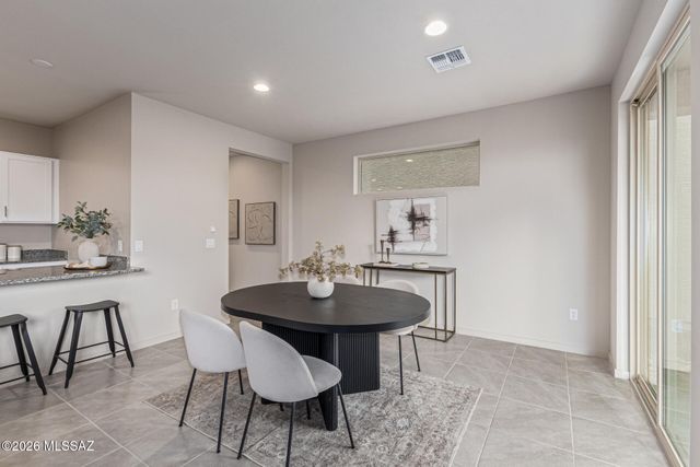 8829 N Sherry Cervi Way, Tucson, AZ 85743