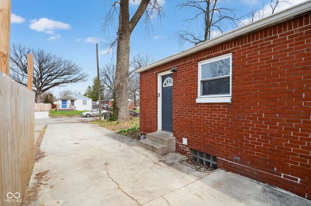 6063 University Avenue, Indianapolis, IN 46219