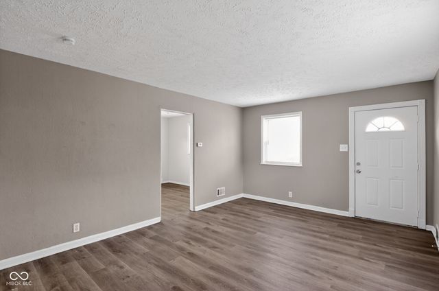 6063 University Avenue, Indianapolis, IN 46219