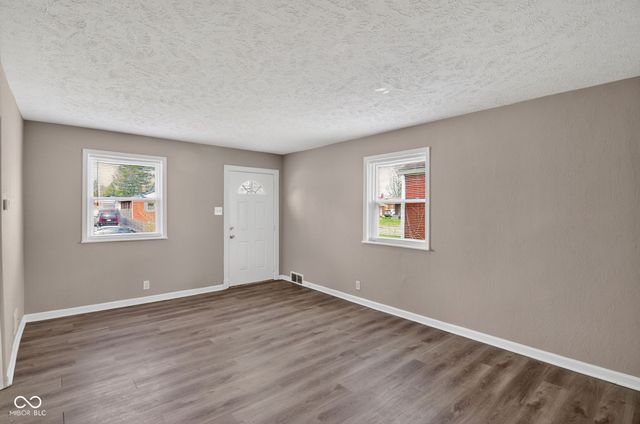 6063 University Avenue, Indianapolis, IN 46219