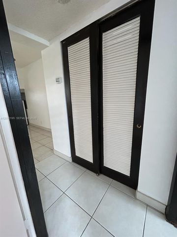 2145 Pierce Street 417, Hollywood, FL 33020