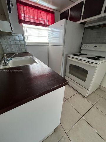 2145 Pierce Street 417, Hollywood, FL 33020