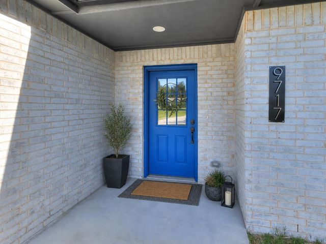 9717 NE 10th Street, Oklahoma City, OK 73130