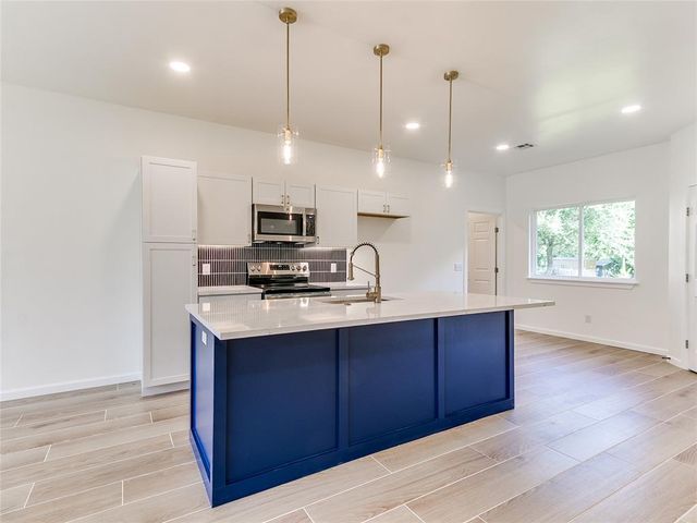 9717 NE 10th Street, Oklahoma City, OK 73130