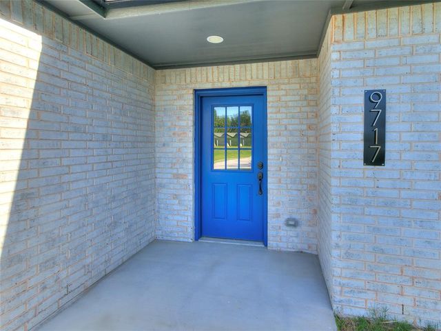 9717 NE 10th Street, Oklahoma City, OK 73130