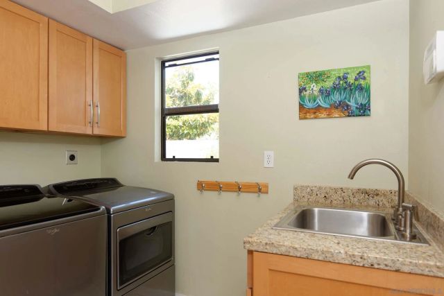 1948 Caminito El Canario, La Jolla, CA 92037