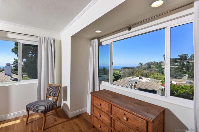 1948 Caminito El Canario, La Jolla, CA 92037