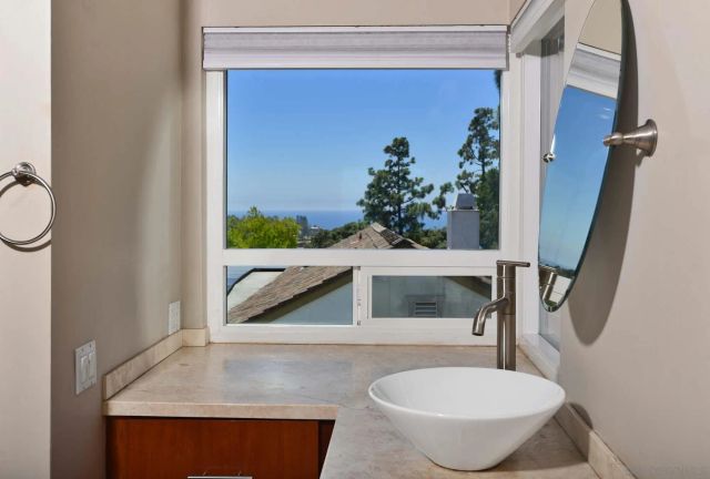1948 Caminito El Canario, La Jolla, CA 92037