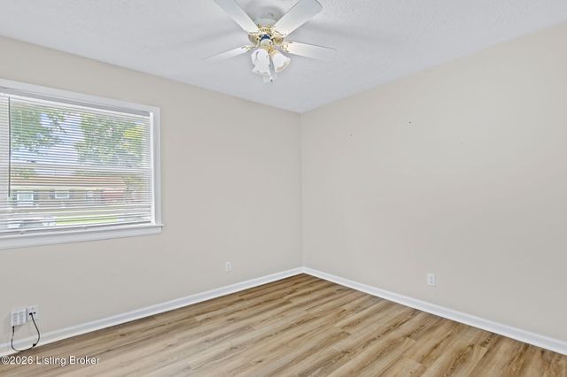 7400 Terry Rd, Louisville, KY 40258