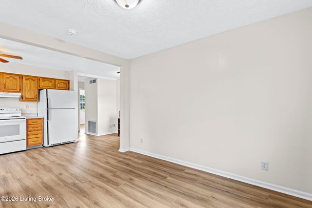 7400 Terry Rd, Louisville, KY 40258