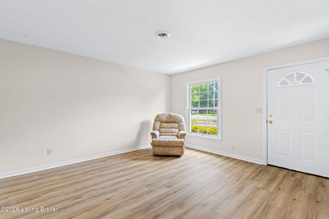 7400 Terry Rd, Louisville, KY 40258