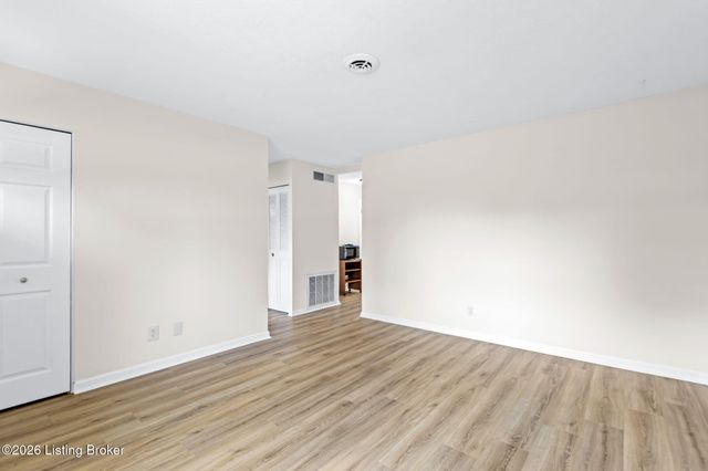 7400 Terry Rd, Louisville, KY 40258