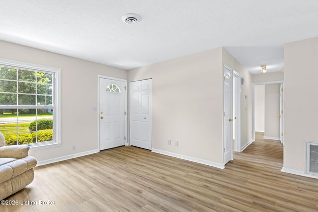 7400 Terry Rd, Louisville, KY 40258