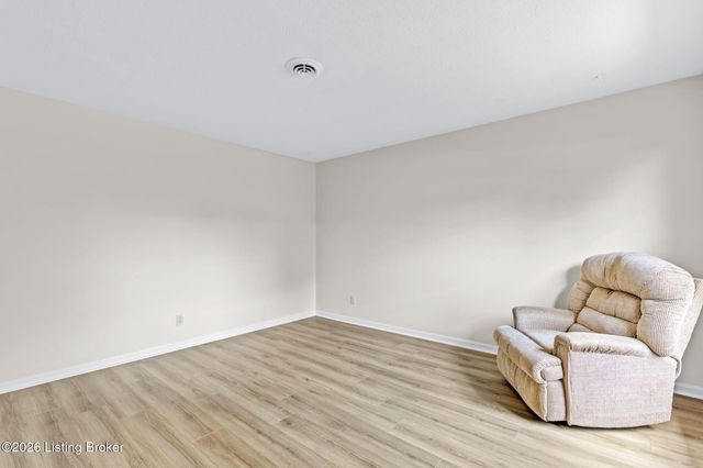 7400 Terry Rd, Louisville, KY 40258