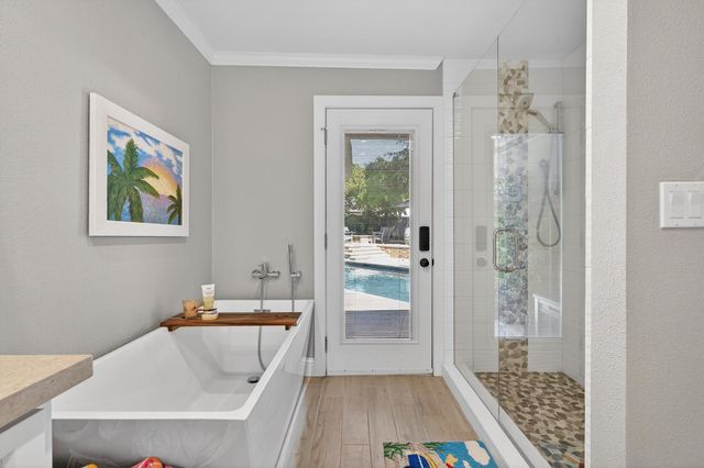 7233 Parkwoods Dr, Stockton, CA 95207