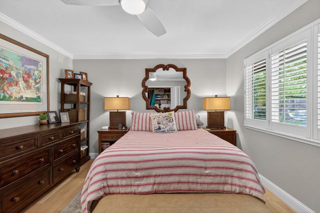 7233 Parkwoods Dr, Stockton, CA 95207