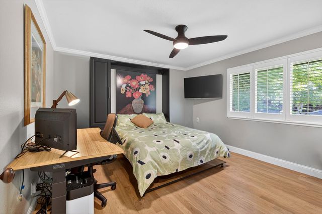 7233 Parkwoods Dr, Stockton, CA 95207