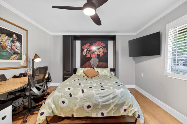 7233 Parkwoods Dr, Stockton, CA 95207