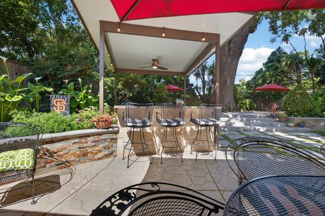 7233 Parkwoods Dr, Stockton, CA 95207