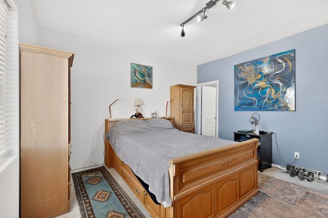 6701 Mountain Hawk Loop NE, Rio Rancho, NM 87144