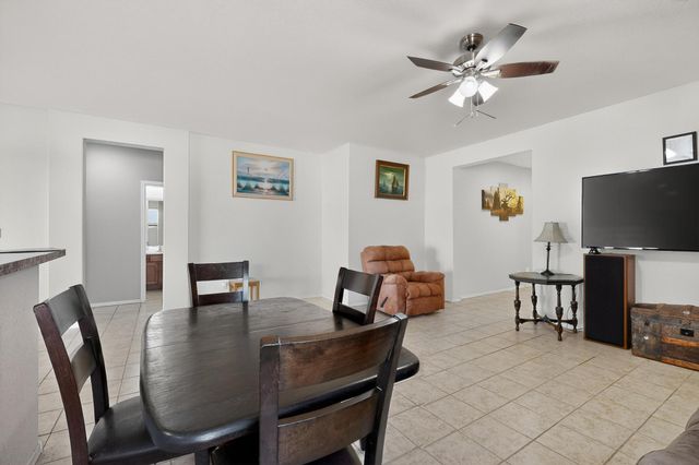 6701 Mountain Hawk Loop NE, Rio Rancho, NM 87144