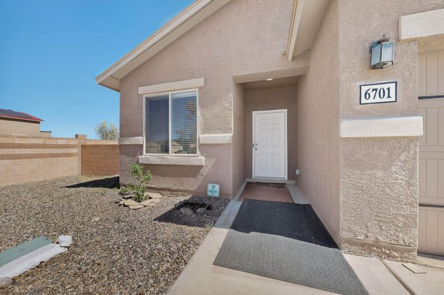 6701 Mountain Hawk Loop NE, Rio Rancho, NM 87144