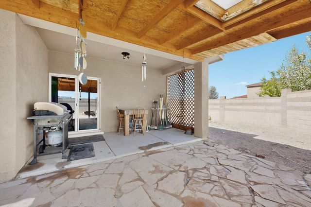 6701 Mountain Hawk Loop NE, Rio Rancho, NM 87144