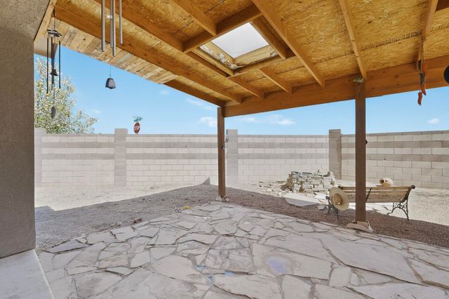 6701 Mountain Hawk Loop NE, Rio Rancho, NM 87144