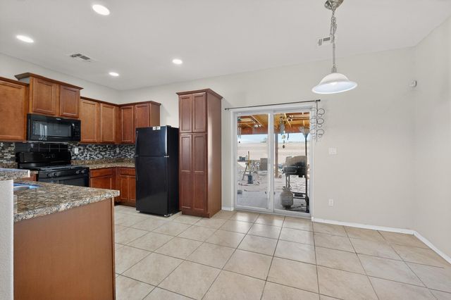 6701 Mountain Hawk Loop NE, Rio Rancho, NM 87144