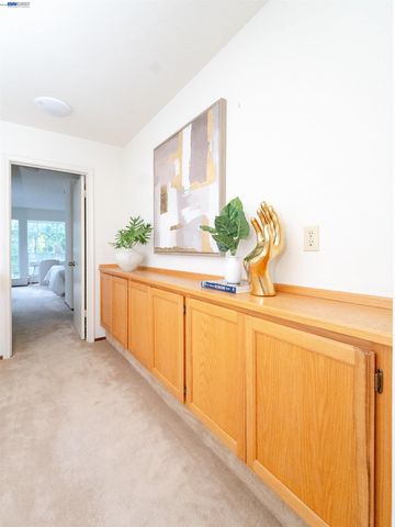 983 Belmont Terrance 6, Sunnyvale, CA 94086