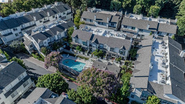 983 Belmont Terrance 6, Sunnyvale, CA 94086