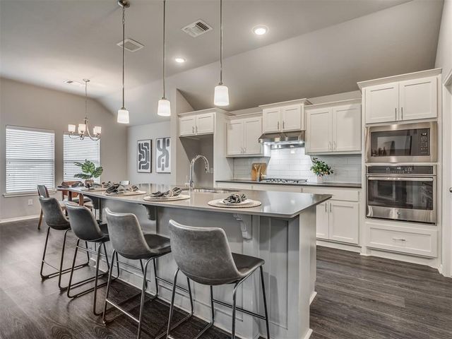 3913 Painted Bird Lane, Norman, OK 73071